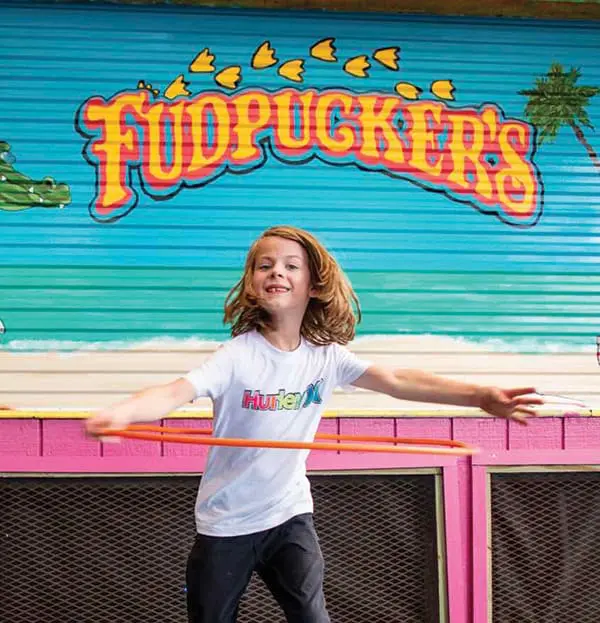 Family Friendly Attractions, Places to Eat, Destin, Fudpuckers, Kids Meals, Waterfront Restaurant, Beach Bar,