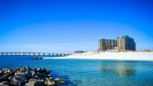 Top Kid Friendly, HarborWalk Emerald Grande, Destin Harbor, Fort Walton Beach, Emerald Coast Golf Vacations,