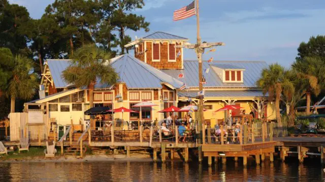 Marina Bar & Grill, Sandestin ,Miramar Beach, Choctawhatchee Bay, Waterfront dining,