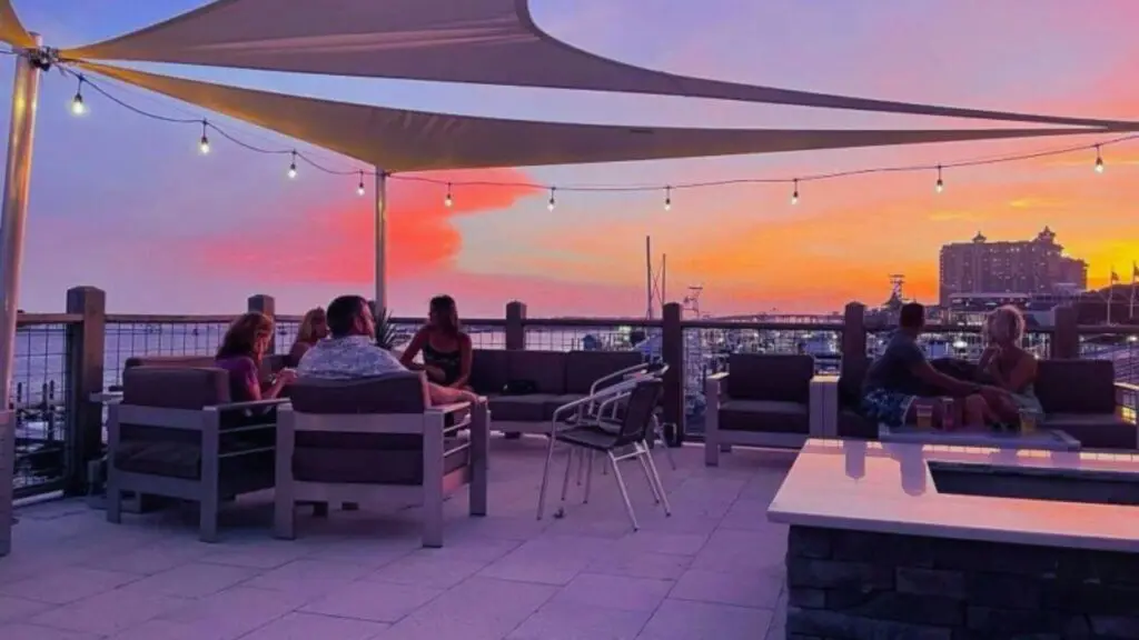 The Edge Seafood, Rooftop Bar, The Sky Bar, Sunset Hot Spot, Destin Florida, Destin Harbor,