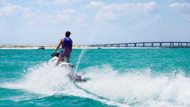 Gilligan's WaterSports, Jet Ski Rentald, Destin Flroida,